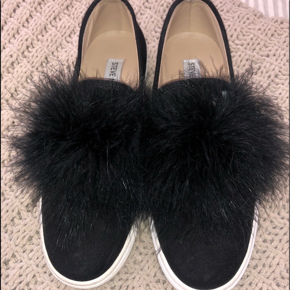 Steve Madden Shoes - Steve Madden Pom Pom slip on